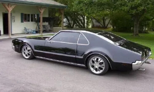 Oldsmobile Toronado #7