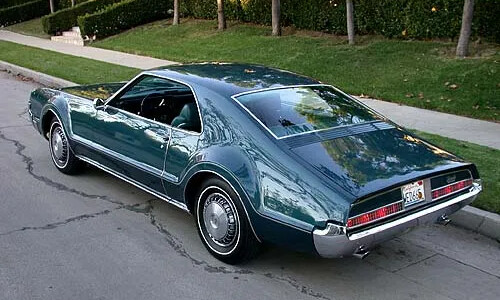 Oldsmobile Toronado #11