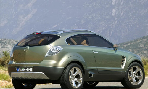 Opel Antara #10