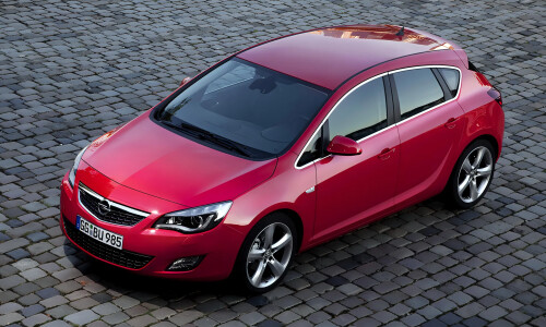 Opel Astra 1.6 Turbo #3