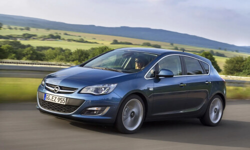 Opel Astra 1.6 Turbo #8