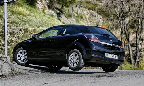 Opel Astra 1.9 CDTI #8