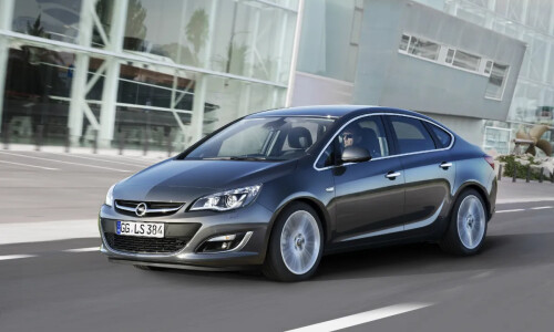 Opel Astra Berlina #11