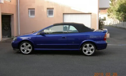 Opel Astra Cabrio 2.2 DTI #16