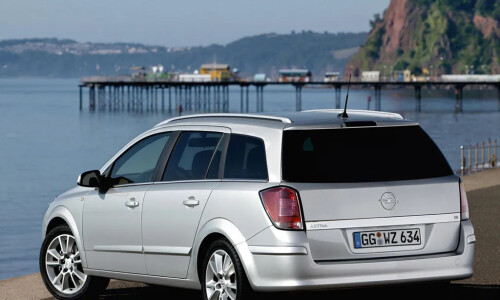 Opel Astra Caravan #9