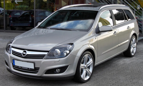 Opel Astra Caravan #11