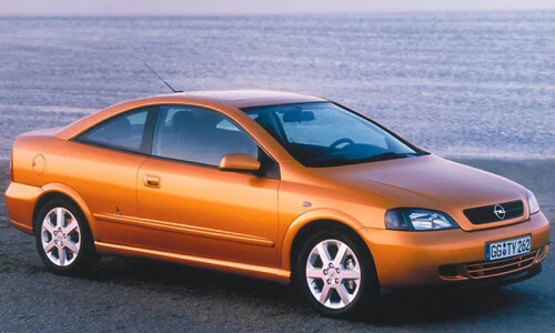 Opel Astra Coupé #2