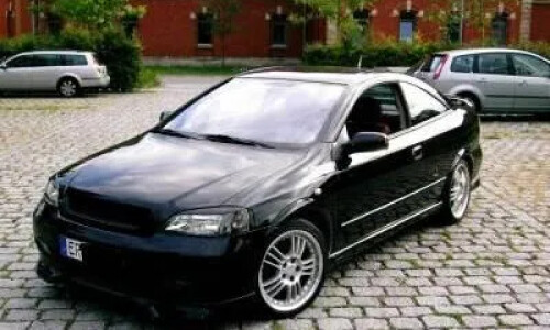 Opel Astra Coupé #4