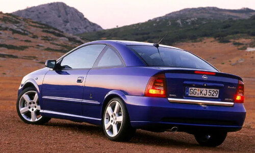 Opel Astra Coupé 2.2 DTI #15
