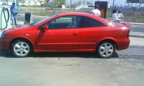 Opel Astra Coupé 2.2 DTI #16
