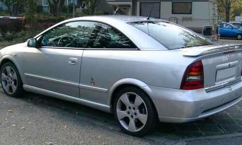 Opel Astra Coupé Turbo #4