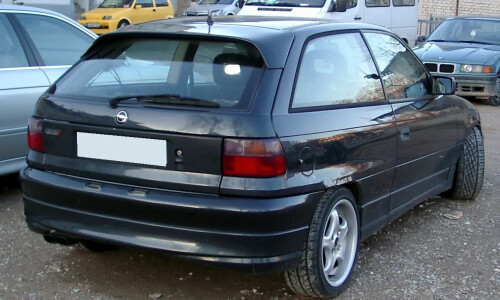 Opel Astra GSI #2