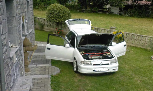 Opel Astra GSI #9