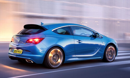 Opel Astra GTC OPC #6