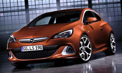 Opel Astra GTC OPC #15