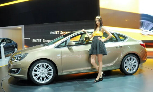 Opel Astra Limousine #5
