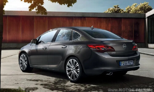 Opel Astra Limousine #13