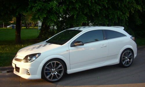 Opel Astra OPC Nürburgring Edition #1