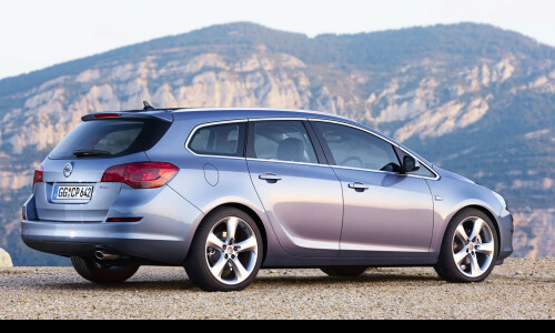 Opel Astra Sports Tourer #3