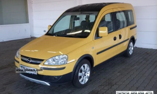 Opel Combo Tramp #2