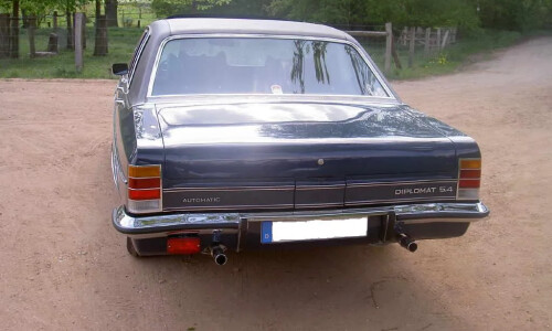 Opel Diplomat #9
