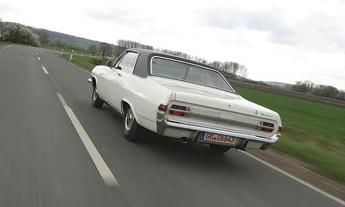 Opel Diplomat V8 Coupé #9