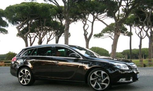 Opel Insignia 2.0 Biturbo CDTI #9