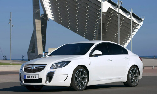 Opel Insignia OPC #1