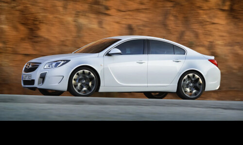 Opel Insignia OPC #8
