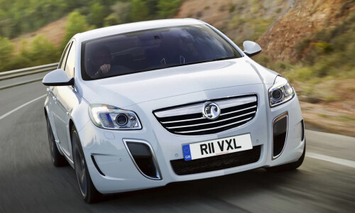 Opel Insignia OPC #11
