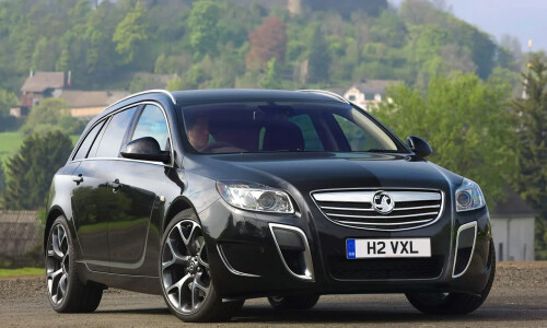 Opel Insignia OPC Sports Tourer #14