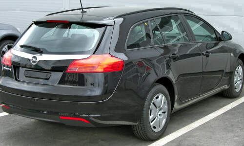Opel Insignia Sports Tourer #13