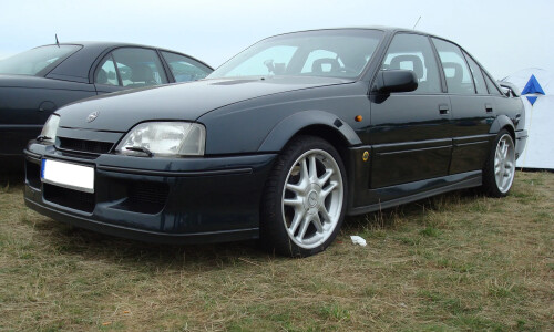 Opel Lotus Omega #1