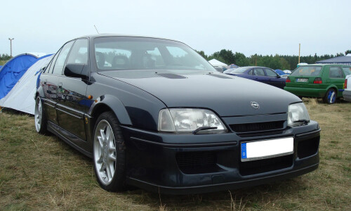 Opel Lotus Omega #11