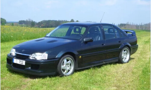 Opel Lotus Omega #14