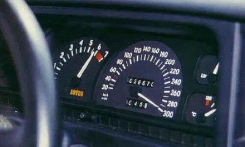 Opel Lotus Omega #16