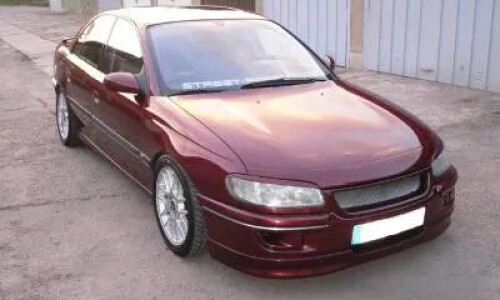 Opel Omega #10