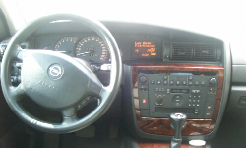 Opel Omega #17