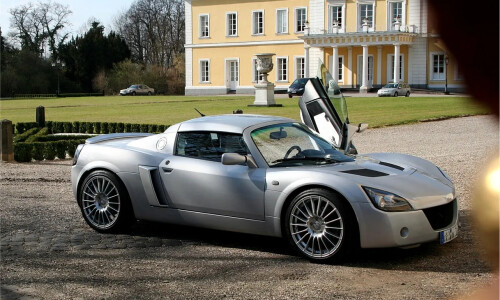Opel Speedster Turbo #1