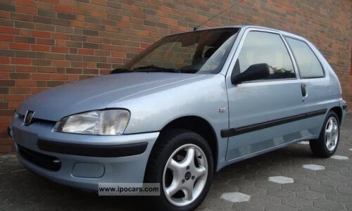Peugeot 106 Papillon #3