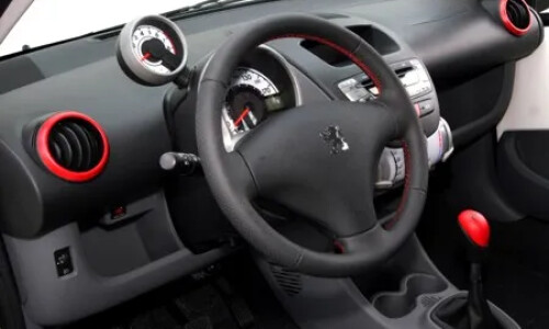Peugeot 107 Street Racing Cool #1