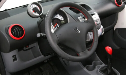 Peugeot 107 Street Racing Cool #6