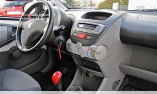 Peugeot 107 Street Racing Cool #8