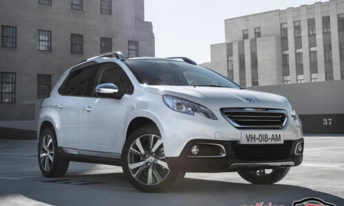 Peugeot 2008 HYbrid Air #12