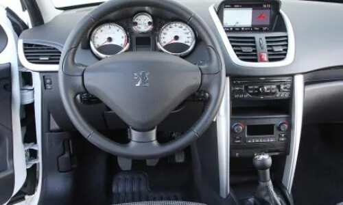 Peugeot 207 HDi FAP 70 #12