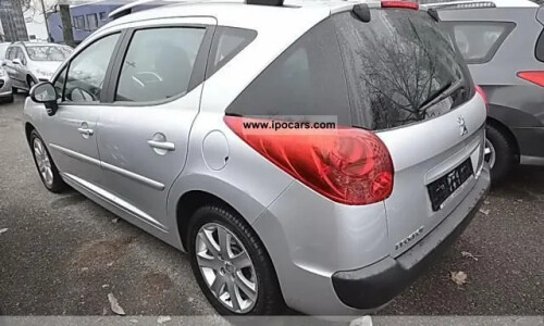 Peugeot 207 SW Hdi 110 #1