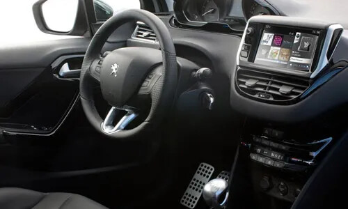 Peugeot 208 1.0 VTi #2