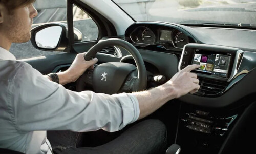 Peugeot 208 1.0 VTi #8