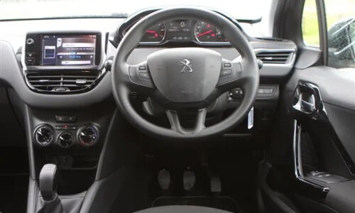 Peugeot 208 1.0 VTi #11