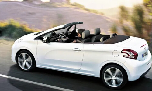 Peugeot 208 CC #5